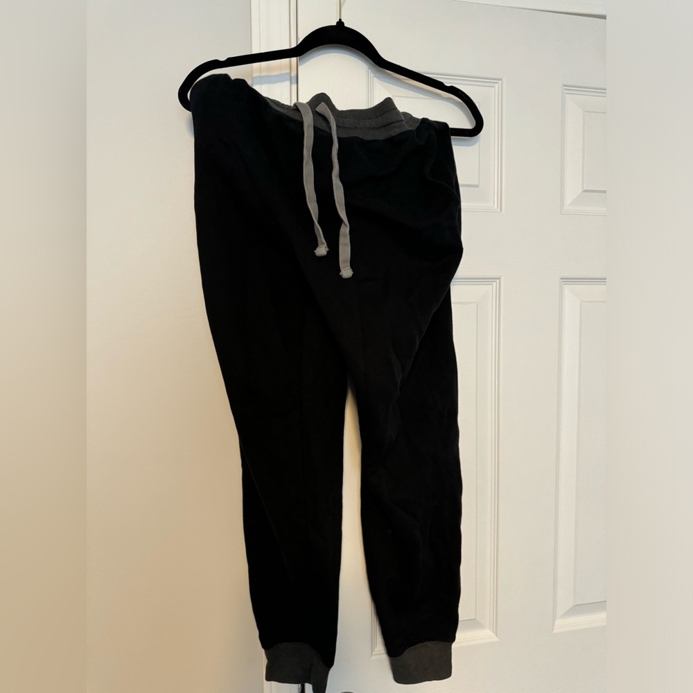 Xersion Black and Gray Jogger Sweatpants with Tapered Legs